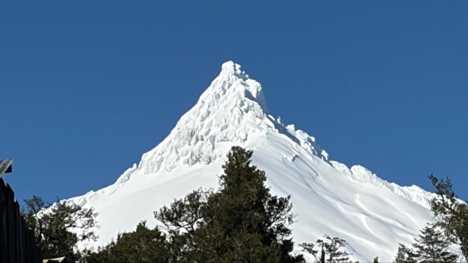Huella sendero Volcan Puntiagudo