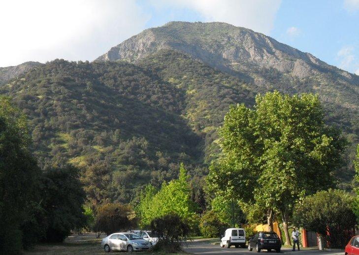 Cerro Manquehue por Agua del Palo