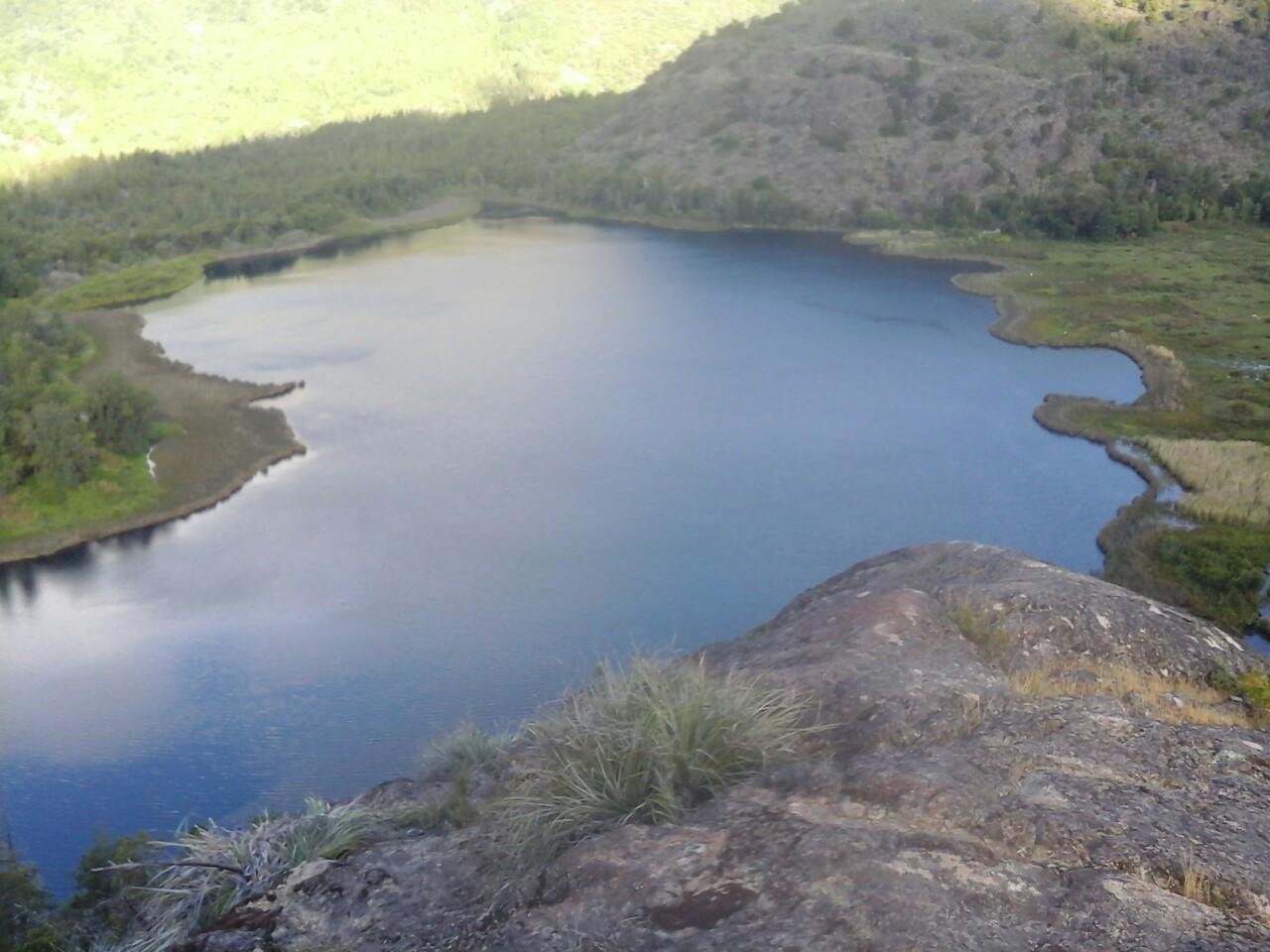 Laguna Chacayal, vía El Roble