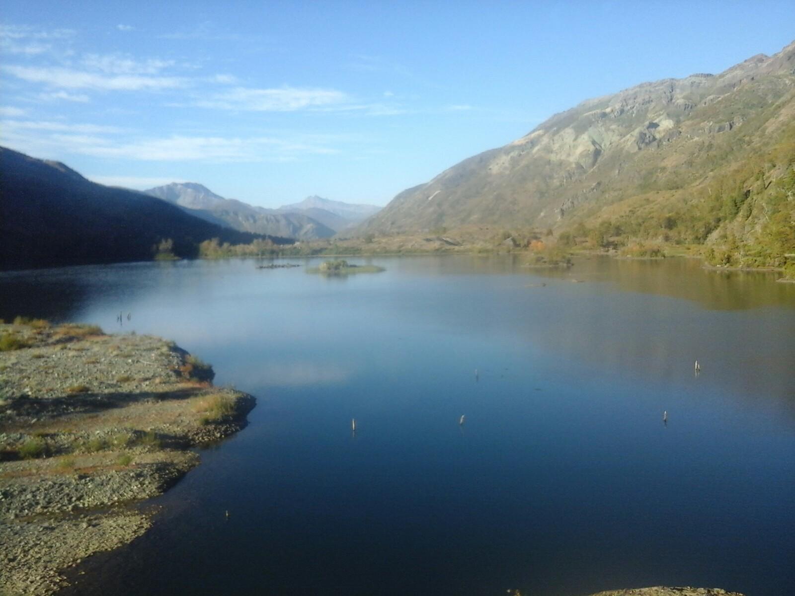 Laguna Las Truchas, vía El Roble