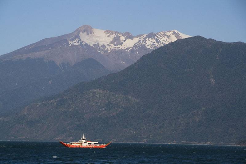 Volcán Yates