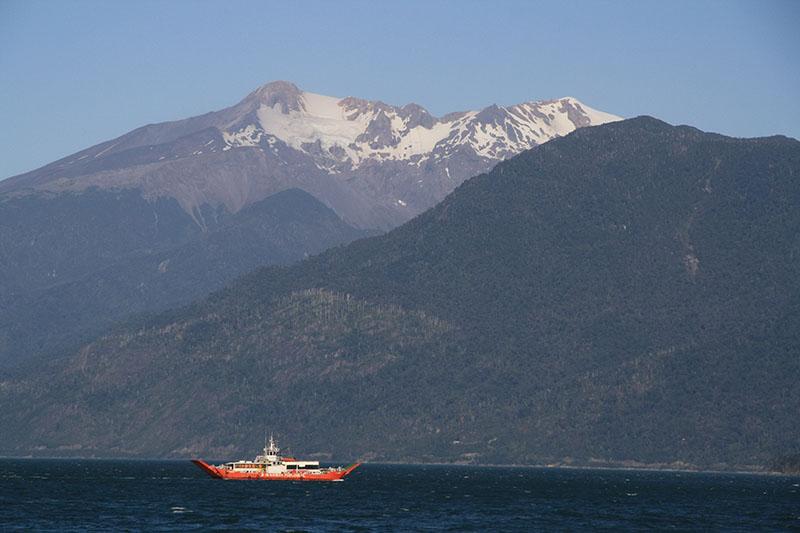 Volcán Yates
