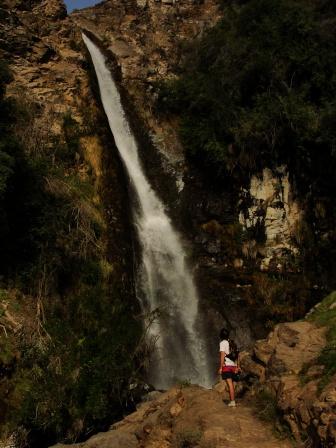 Salto del Apoquindo vía San Carlos de Apoquindo